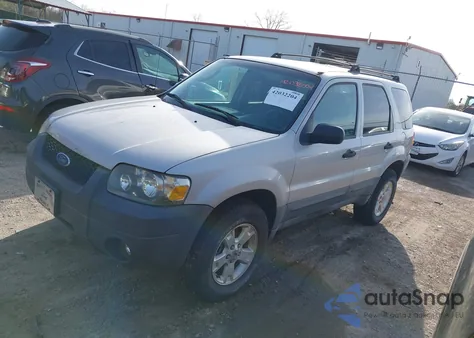 2005 Ford Escape Xlt from USA, damaged, VIN 1FMYU93185KC96084